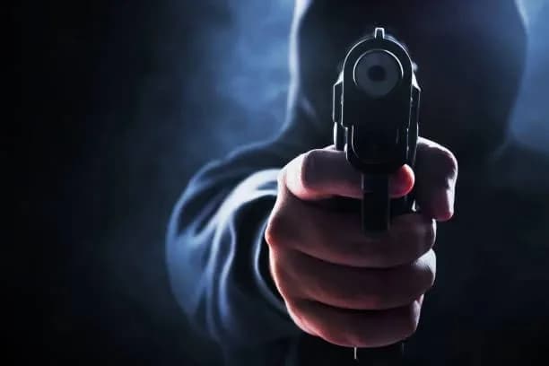अंबाह में घर में घुसकर महिला को मारी गोली