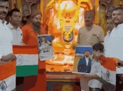 गंभीर चोटों के बावजूद यात्रियों को बचाया, कैप्टन स्मित के लिए भोपाल में प्रार्थना