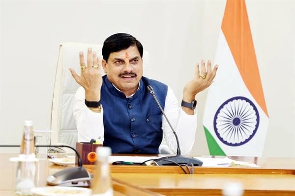 लता मंगेशकर सम्मान से सम्मानित हुए शान्तनु मोइत्रा