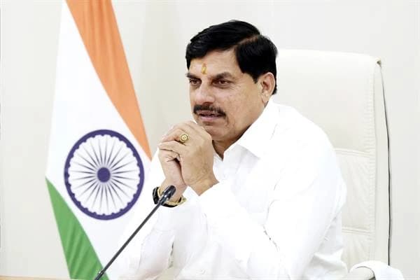 किशोर कुमार राष्ट्रीय सम्मान से अलंकृत हुए अभिनेता रघुवीर यादव