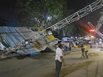 गणेश पंडाल का टेंट गिरा, दमोह में बड़ा हादसा टला