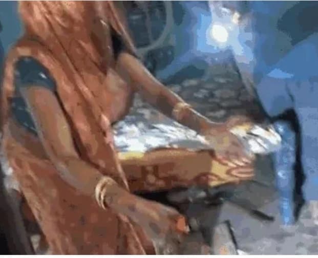 दमोह: सरपंच के घर डकैती, दंपती को बंधक बनाया