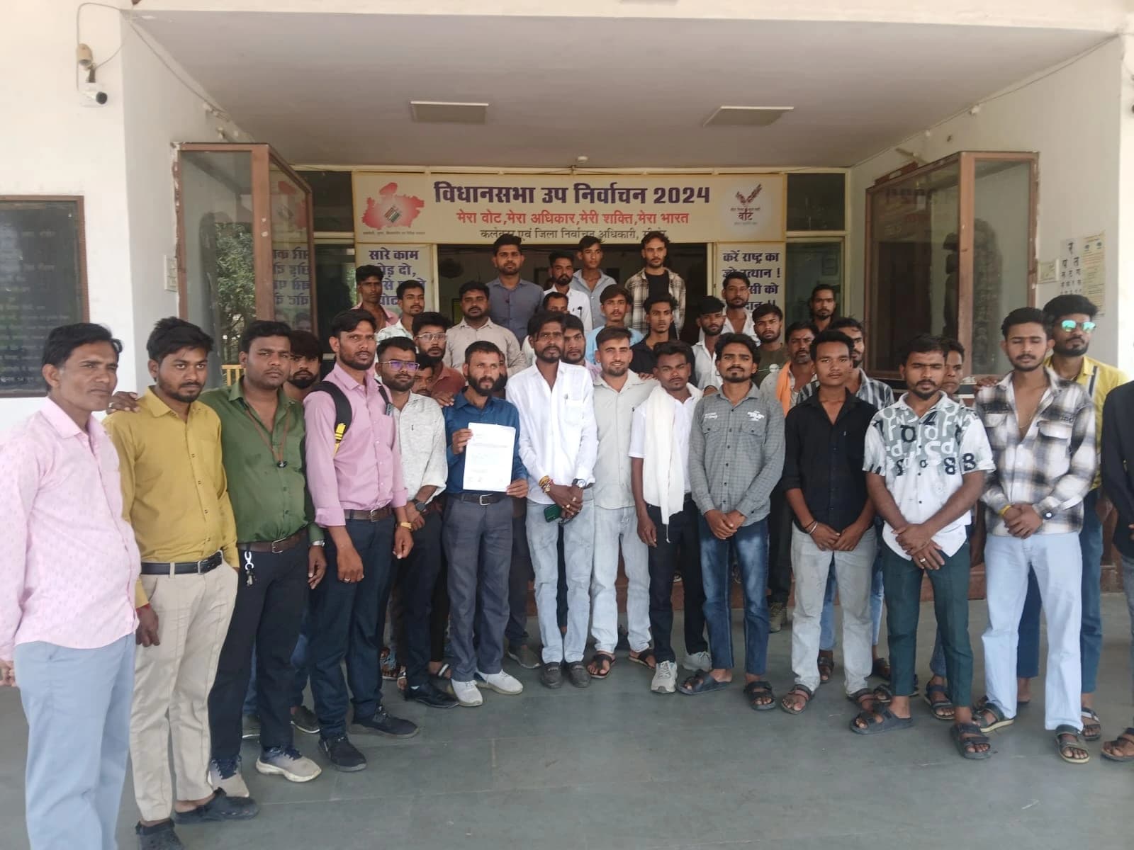सीहोर: राजस्व रिकॉर्ड में दर्ज नहीं सड़क, ग्रामीण परेशान