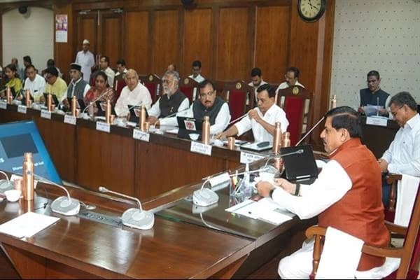मुख्यमंत्री ने कालिदास समारोह के कार्यक्रमों की दी जानकारी
