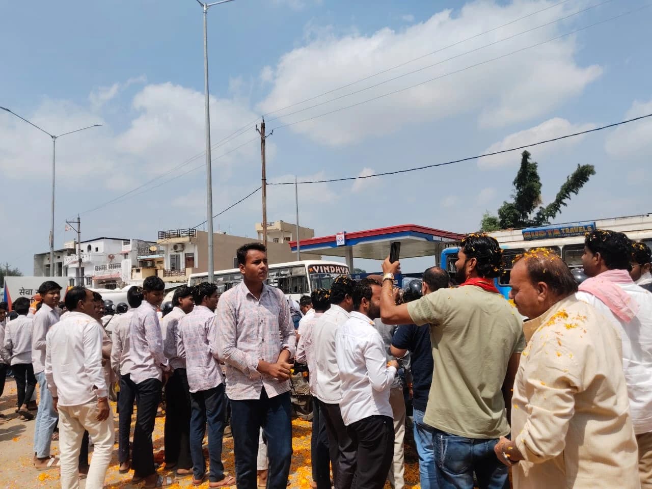 मुख्यमंत्री तीर्थ दर्शन योजना के तहत यात्रा शुरू