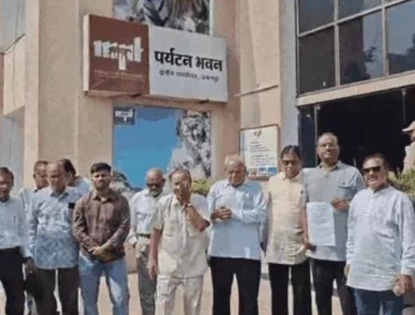 बैलेंसिंग रॉक पर अतिक्रमण: सामाजिक संगठनों का विरोध