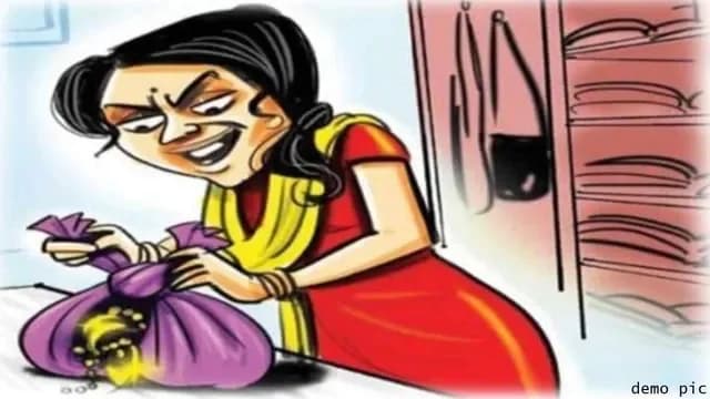 प्यार के झांसे में किशोरी से ठगी, घर में कराई चोरी
