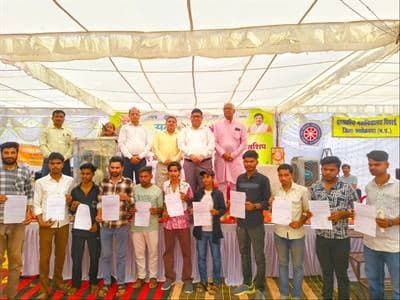 पिपरई में युवा संगम: 181 युवाओं का चयन, 429 हितग्राहियों को 3 करोड़ 54 लाख का हितलाभ
