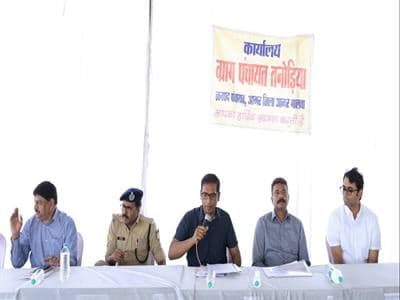 संभागायुक्त के निर्देश: तनोड़िया में गोवंश सुधार और दुग्ध उत्पादन बढ़ाने पर जोर