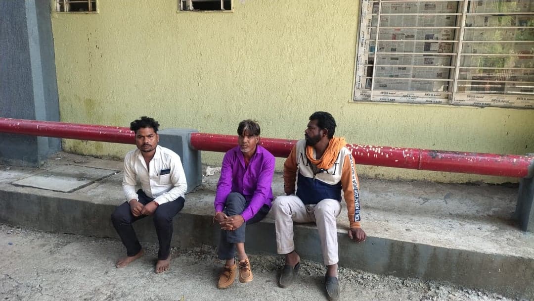तालाब में डूबने और ट्रेन की चपेट में आने से दो की मौत, शोक की लहर