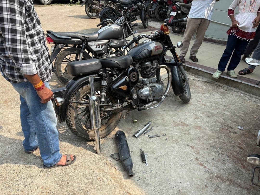 रेहटी में बुलेट के पटाखे जैसी आवाज पर पुलिस की कार्रवाई, 5 हजार का जुर्माना