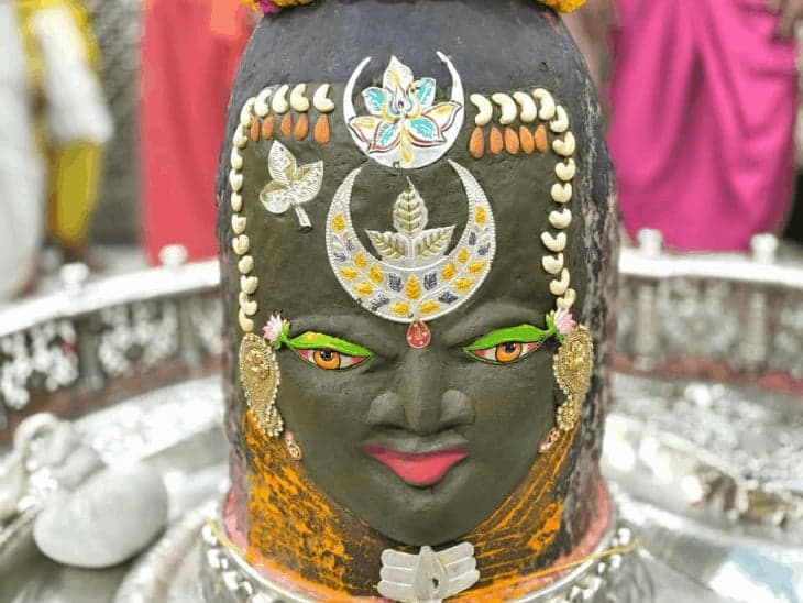 महाकाल की भस्म आरती: भांग-चंदन से हुआ दिव्य श्रृंगार