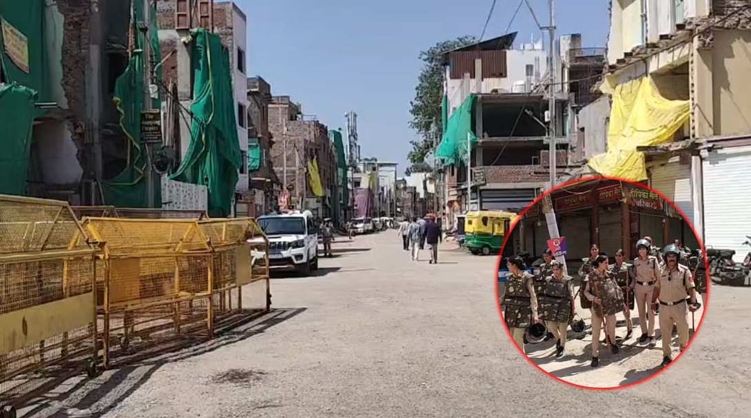 उज्जैन में शाही मस्जिद का हिस्सा गिराने का काम जारी