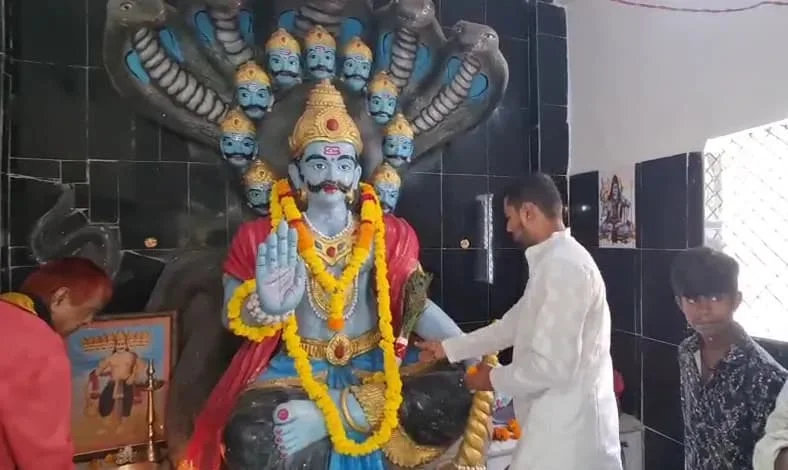 इंदौर का अनोखा दशहरा: कहीं रावण दहन, तो कहीं होती है पूजा-अर्चना