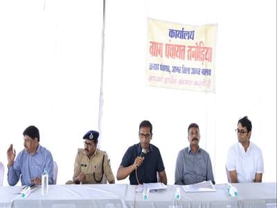 संभागायुक्त के निर्देश: तनोड़िया में गोवंश सुधार और दुग्ध उत्पादन बढ़ाने पर जोर