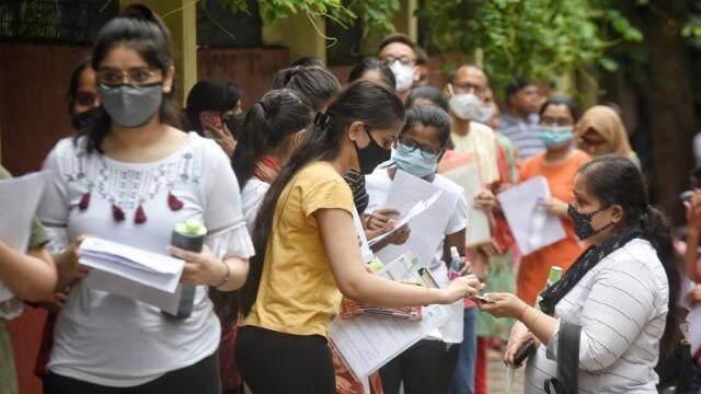 कोचिंग सेंटरों पर सख्ती, वेबसाइट पर बतानी होगी फीस-शिक्षक की जानकारी