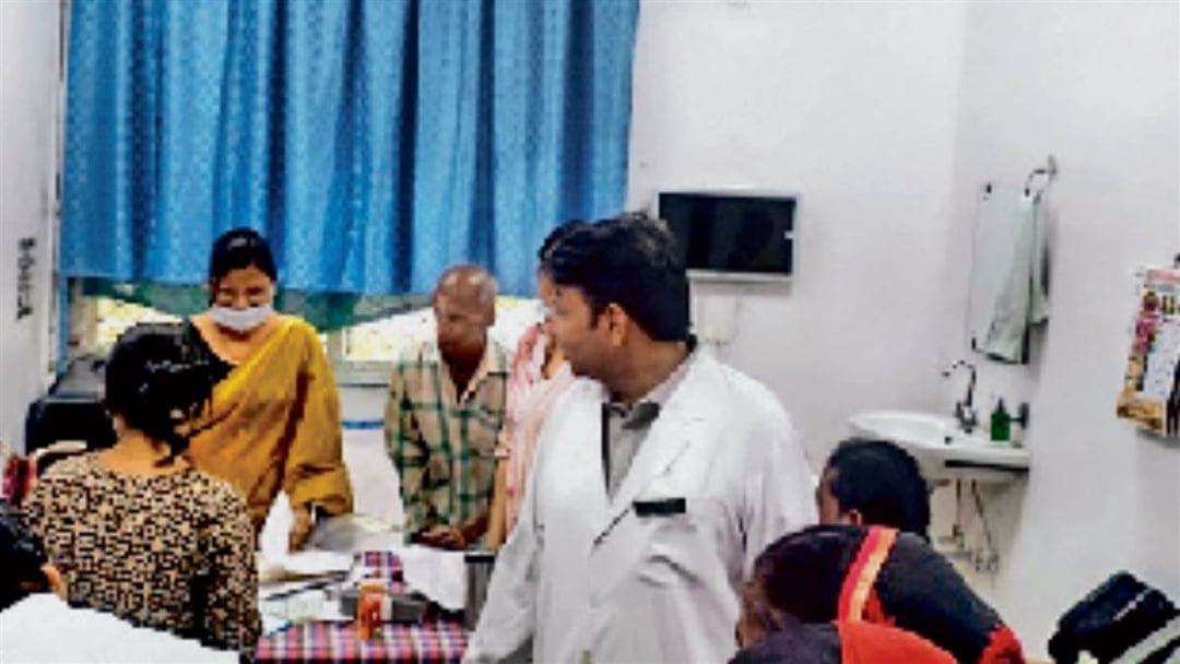 डीन को थप्पड़ मारने के विरोध में जूडा की हड़ताल, जयारोग्य अस्पताल में मरीजों की बढ़ी मुश्किलें